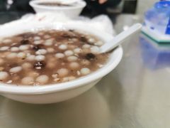 -芳婆糕团店(王府大街店)