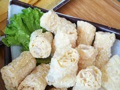 -毛辣果·贵州红酸汤牛肉火锅(西单店)