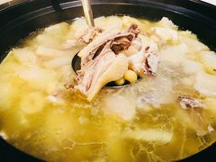 竹荪椰子鸡-百年果林椰子鸡(中洲店)
