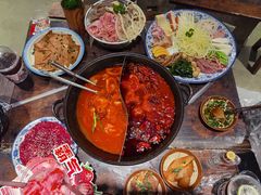 -周小明火锅(黑金冠社区店)