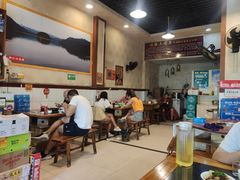 大堂-味臻土鸡杂