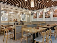 -佬钱湾仔(衣裳街店)