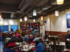 大堂-肖肖酸萝卜鱼火锅(总店)