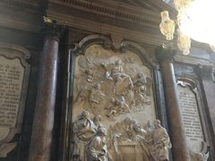 -皮拉尔圣母圣殿主教座堂