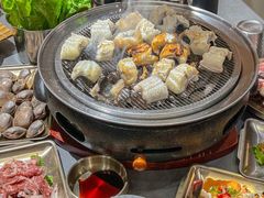 -围炉肉舍•炭烤活鳗•丹东海鲜烤肉(步行街店)