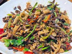 爆炒羊杂-蒙艾里民族传统菜蒙餐