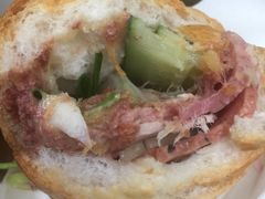 -Bánh Mì Huynh Hoa