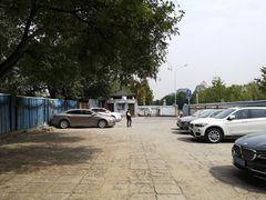 -陶然亭公园南门停车场