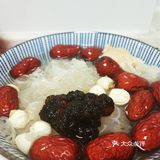 想要变得美美的，就喝碗“桃胶银耳羹”吧！