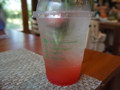 野莓气泡水-Chom Cafe and Restaurant