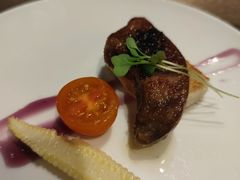 -大中华希尔顿酒店-念自助餐·嗨啤·小龙虾