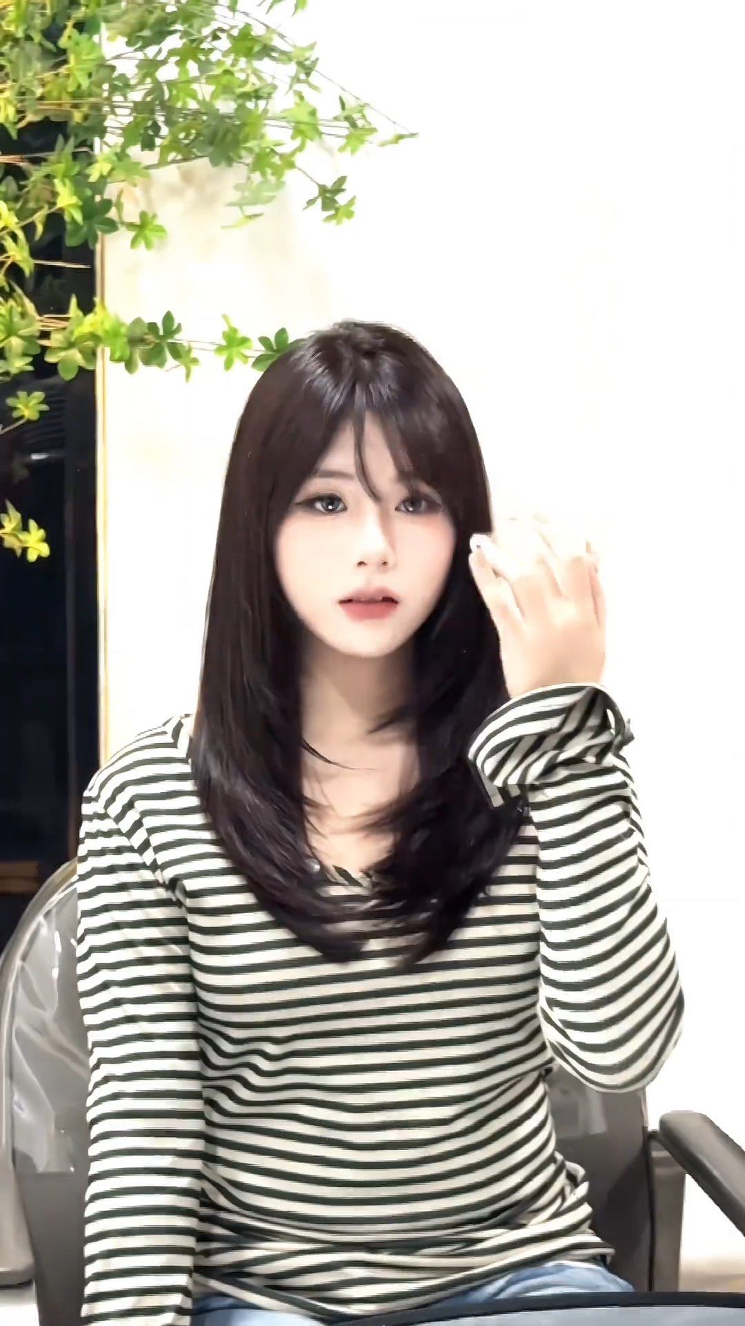 幼态显脸小斜刘海 早古早氛围感 修颜刘海