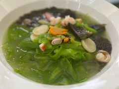 -泉龙渔村·粤式早茶·金牌烧鹅(中山三乡店)