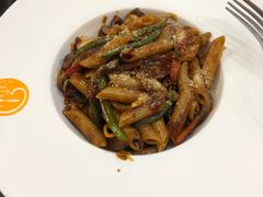 黑椒牛柳芝士通粉-津津飯堂