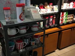 -星巴克(上海虹桥新天地二店)