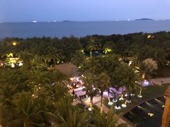 -三亚湾海居铂尔曼度假酒店