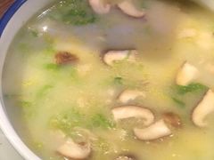 -三人行骨头王火锅(长寿店)