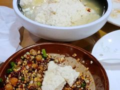 -重庆石磨豆花庄(乔庄店)