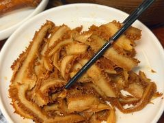 -老鼎万春卤菜(五代传承创始老店)
