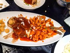 -吴越荣记苏州菜·松鼠桂鱼 100% 活鱼现做(月光码头店)