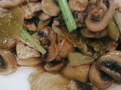 -赖厨潮汕砂锅粥