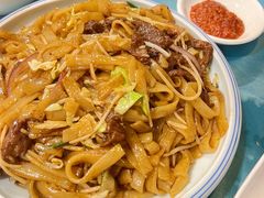大排档炒牛河-粤·向群饭店(泮塘路店)
