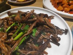 炒山茶菇-乡里八闽·福州乡土菜(高宅店)