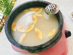 -墨脱石锅椰子鸡•海鲜糟粕醋(榆亚路店)