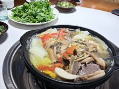 -乡土特色.冷锅鱼.牦牛肉火锅