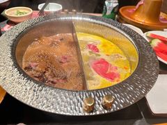 -牛YO寿喜烧·铁板烧和牛火锅自助(市府恒隆店)