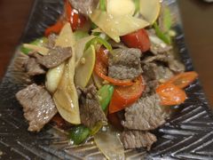 酸木瓜炒牛肉-紫滇源云南生态菜(丹凤街店)