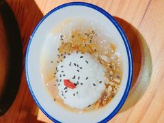 -野山舂·贵州现舂酸汤火锅(鸿通城店)