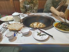 -人民公社铁锅炖·东北菜(卫国道店)