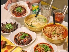 -谭仔米线(皇庭广场店)