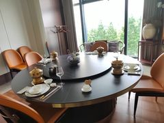 包厢-鼎泰亨·海鲜牛肉餐厅(滨江店)