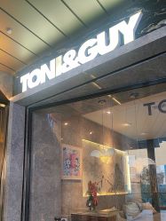 -TONI&GUY
