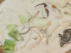 -滇香肴·云南菜蒸汽石锅鱼(云南北路店)