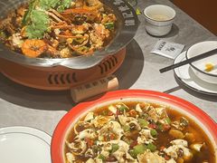 -休记光头香辣蟹干锅店(衣冠庙店)