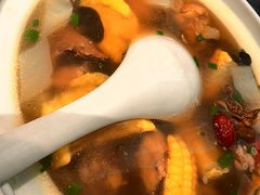 -江城小馆陕南妈妈菜·全球旅行餐厅(钟楼店)