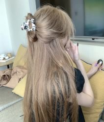 -AYO SALON