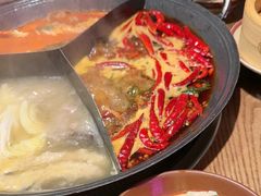 -巴卤社老火锅(财富店)