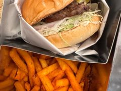-TRIPS BURGER(大钟寺店)