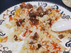 -伊带伊路新疆美食府(呼家楼店)