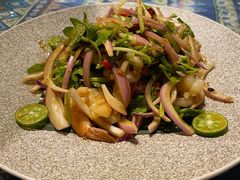 百香果柠檬凤尾虾-慢丽江·云南野生菌土鸡锅(付家庄店)