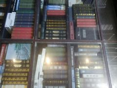 -钟书阁(松江泰晤士小镇店)