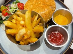 美式烧烤牛肉汉堡-bluefrog蓝蛙(悠唐购物中心店)