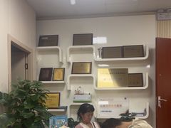 -上海和平眼科医院