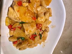 -佬麻雀·新湘菜(珠海金发购物中心店)