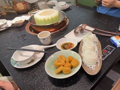 -得意咚瓜·顺德鱼生·冬瓜火锅(深圳首店)