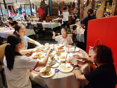 -四海一家自助餐(益田假日广场店)